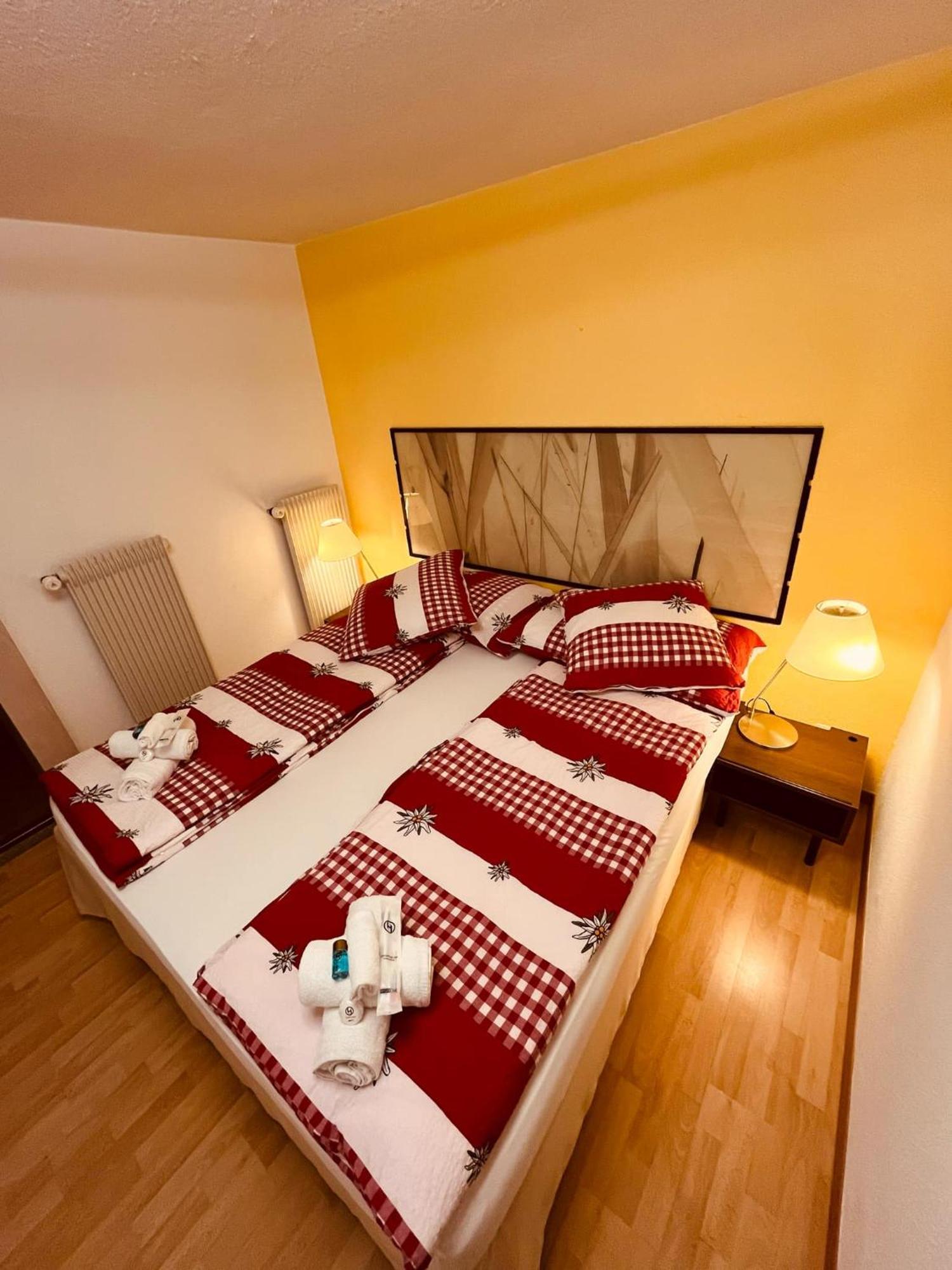 Hotel Rhoneblick Guttet-Feschel 外观 照片