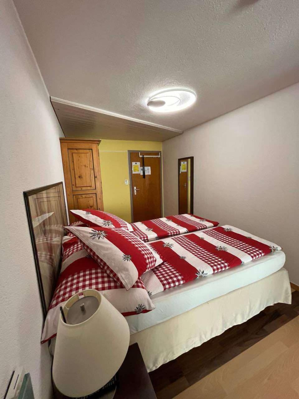 Hotel Rhoneblick Guttet-Feschel 外观 照片